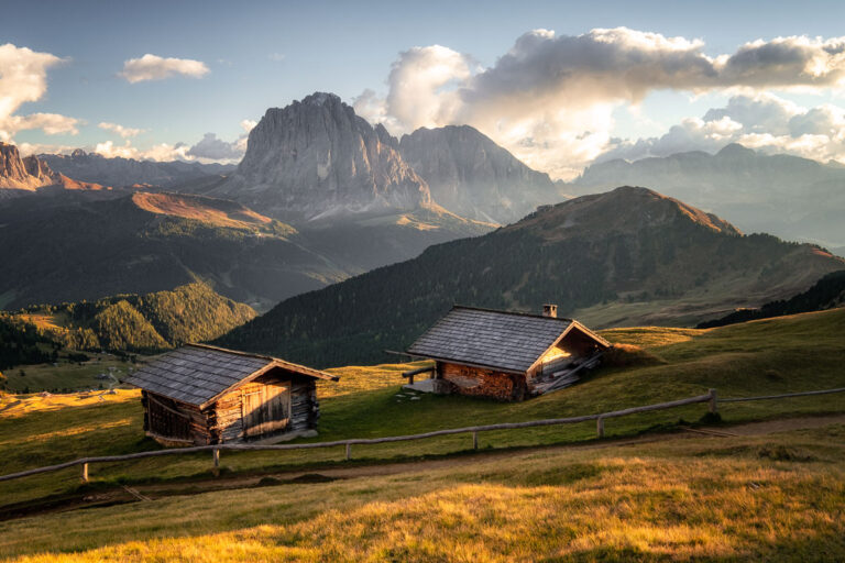 Sassolungo-View-from-Seceda-Ridgeline-8